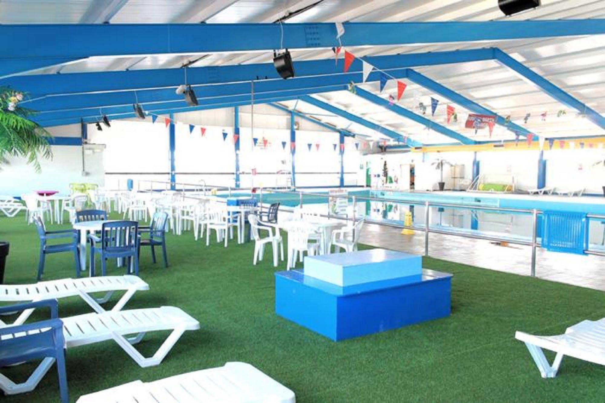 Pontins-Southport Holiday Park Екстериор снимка