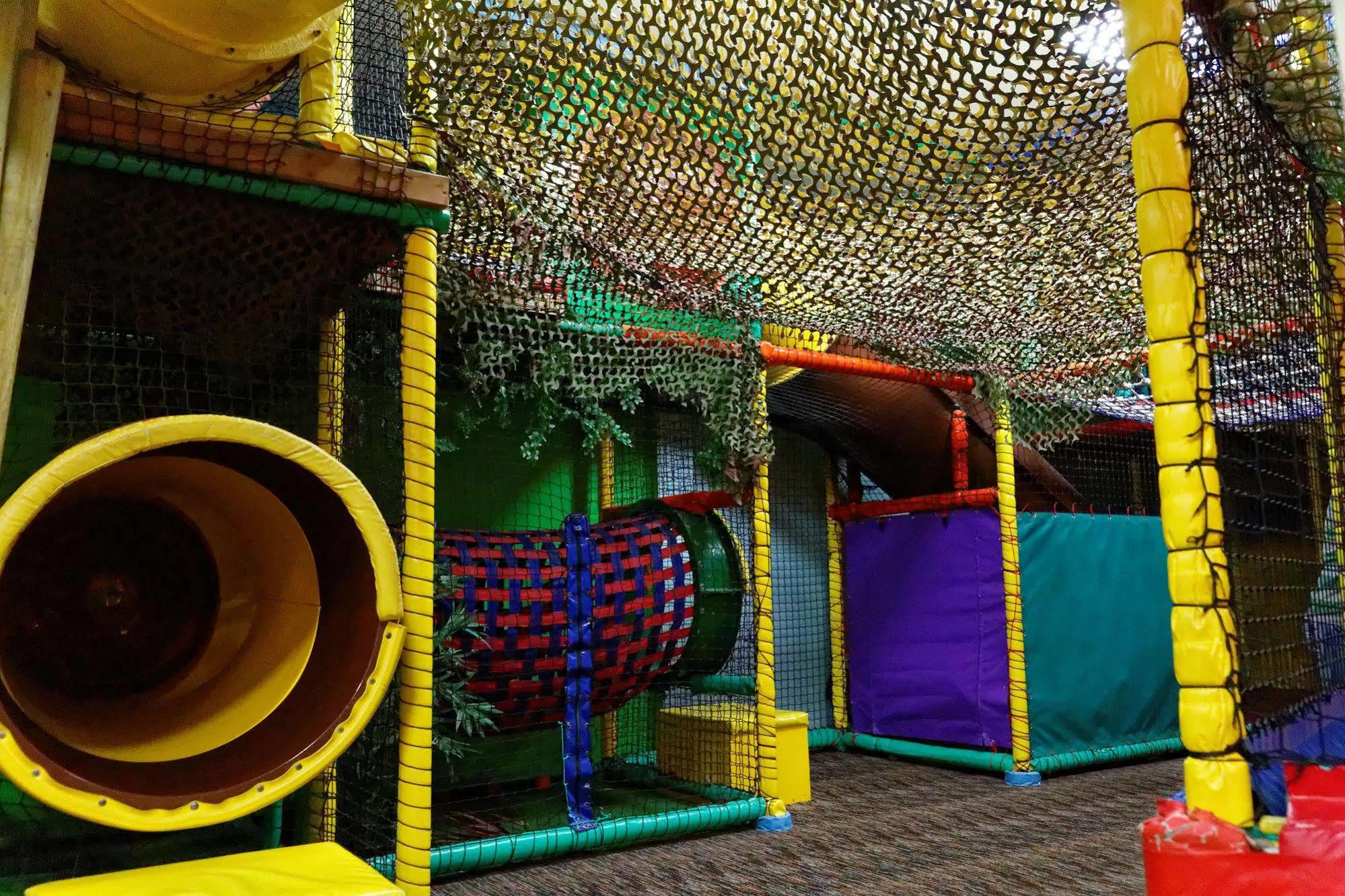 Pontins-Southport Holiday Park Екстериор снимка